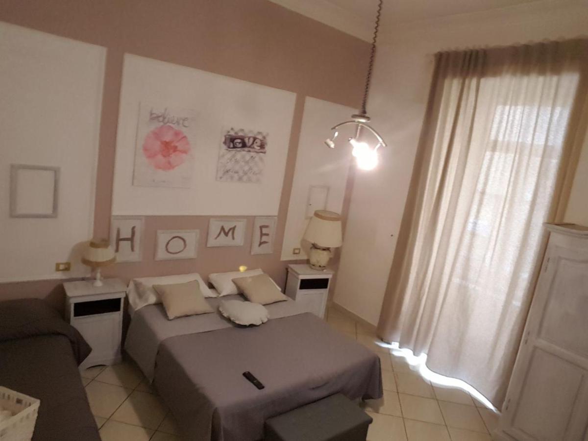 B&B Napoli Centrale Room&Jacuzzi Exterior foto