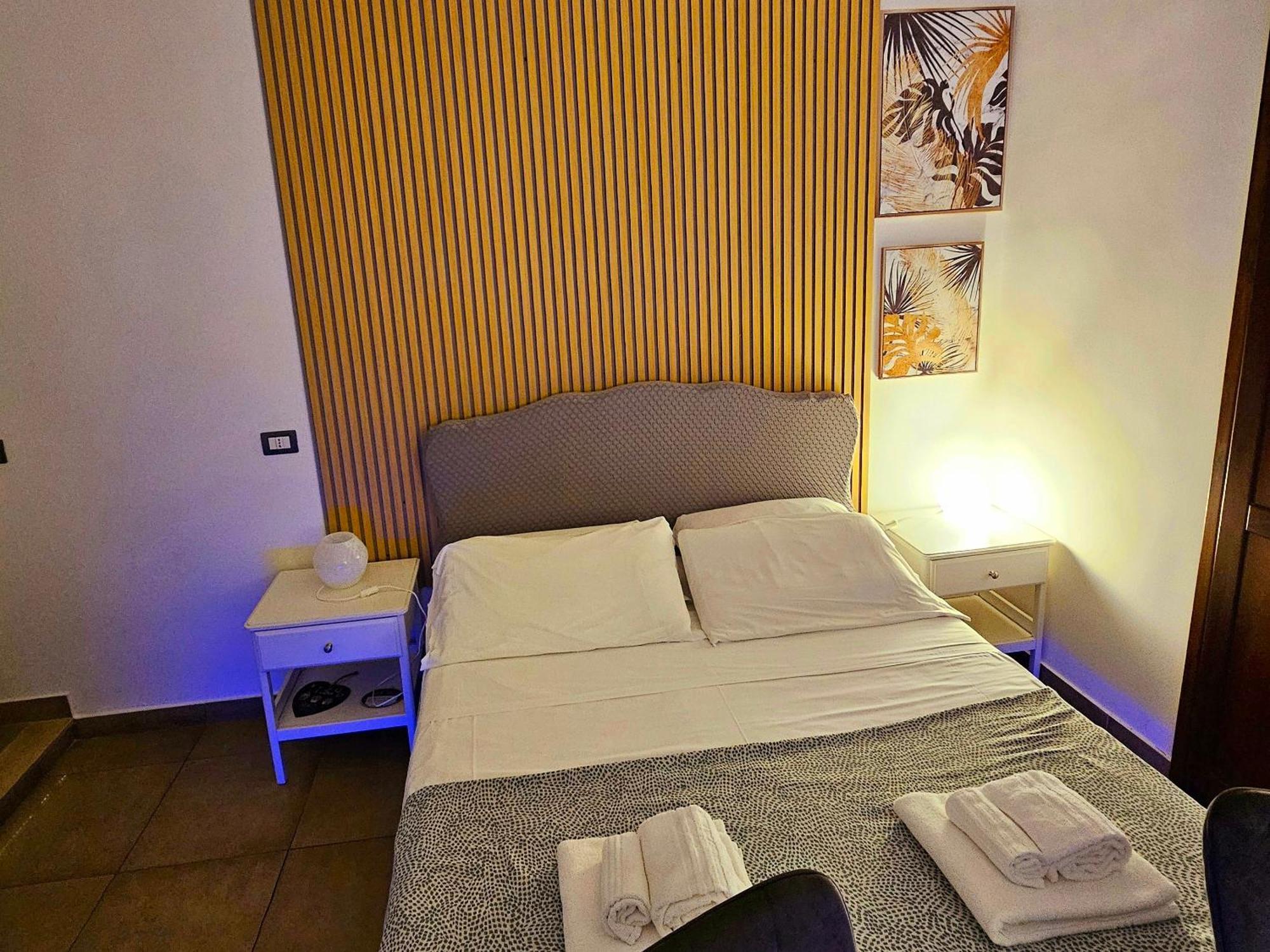 B&B Napoli Centrale Room&Jacuzzi Exterior foto