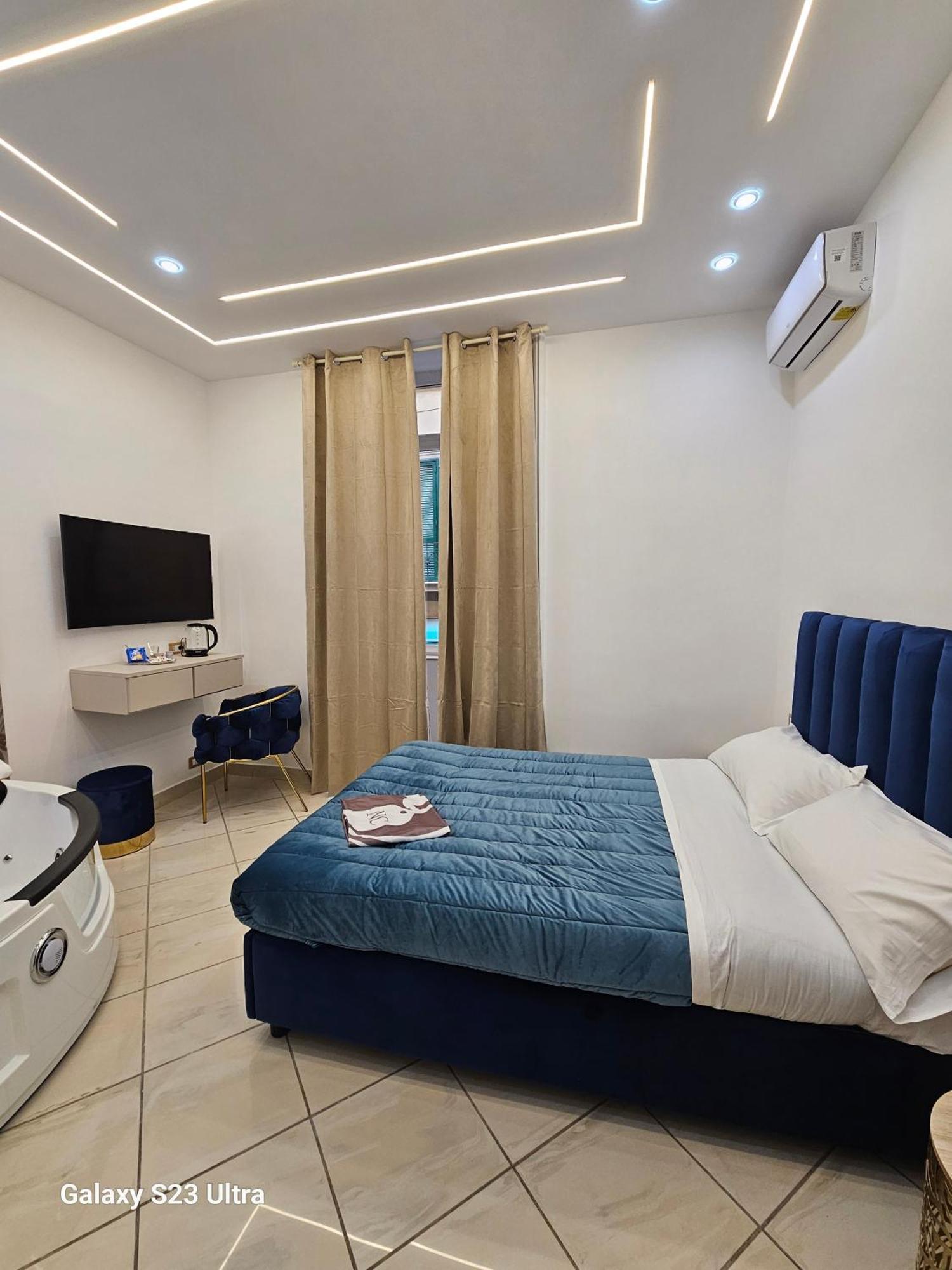 B&B Napoli Centrale Room&Jacuzzi Exterior foto