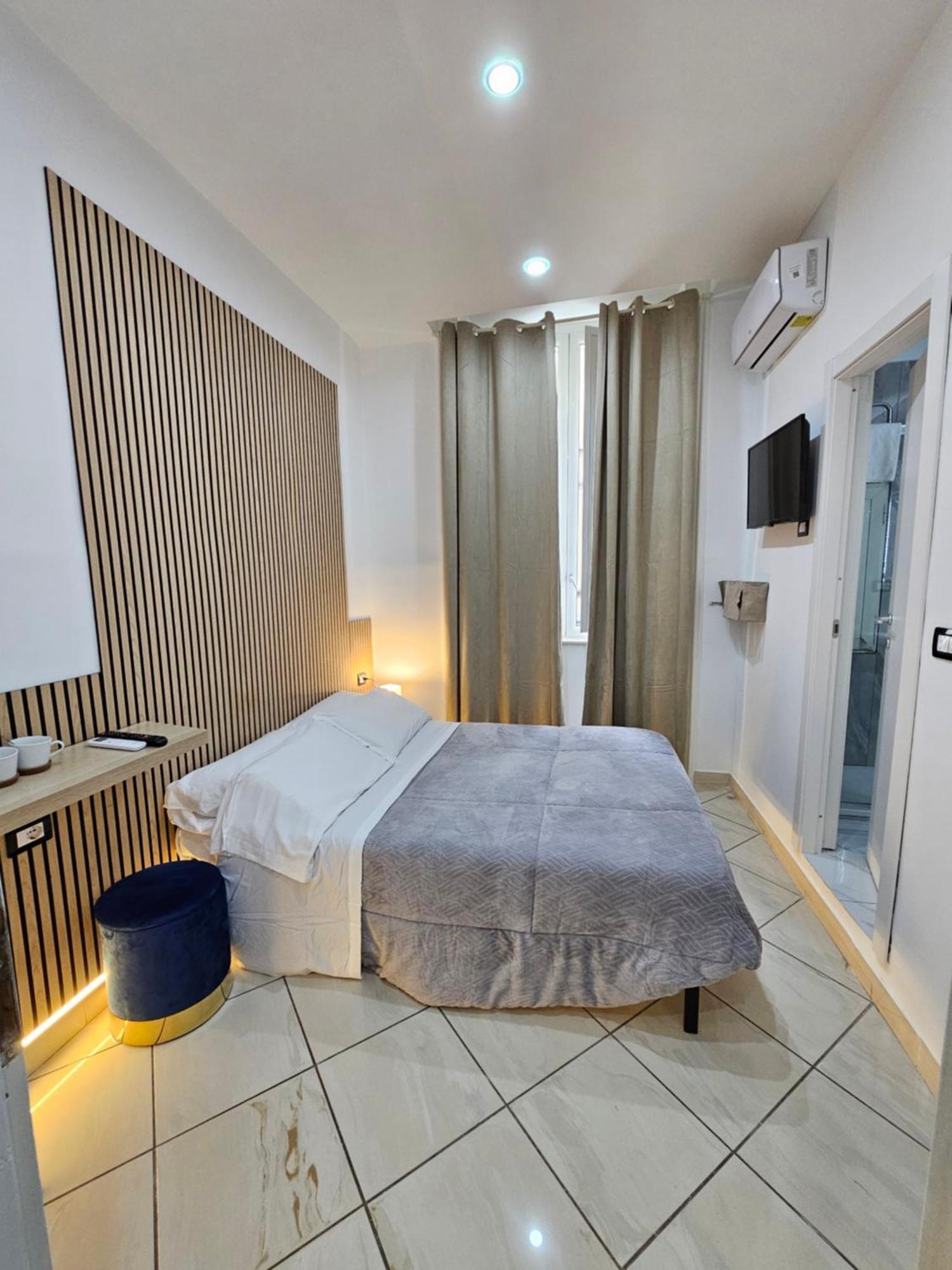 B&B Napoli Centrale Room&Jacuzzi Exterior foto